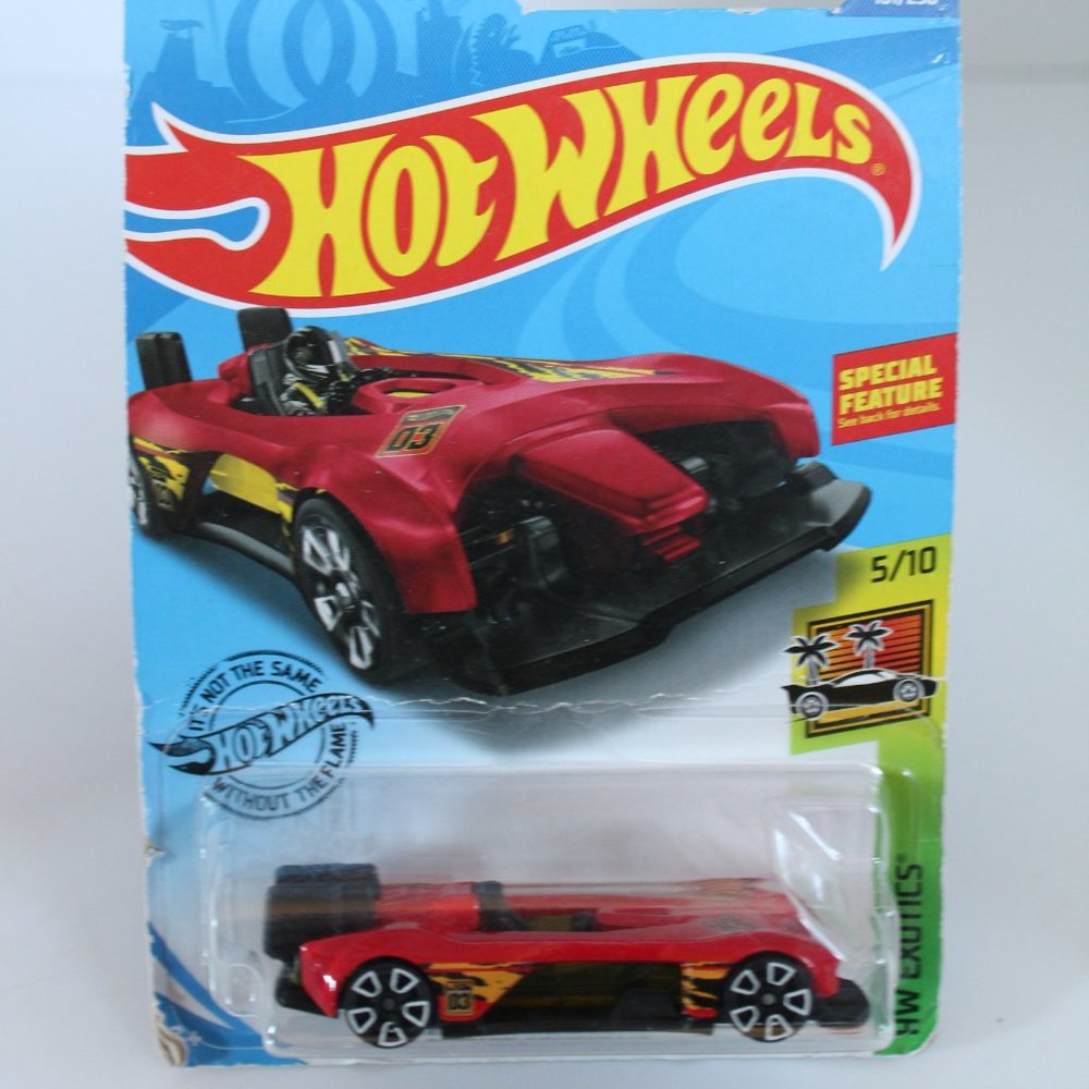 2017 Mattel Hot Wheels Electro Silhouette (Red) HW Exotics 5/10